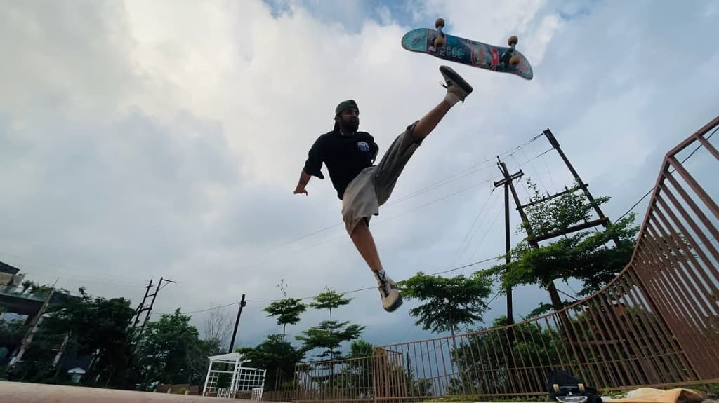 BhopalSB Skater executing a high air jump